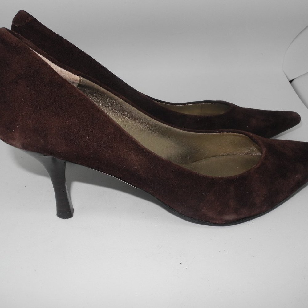 Nine West - Pointed-toe Suede pumps